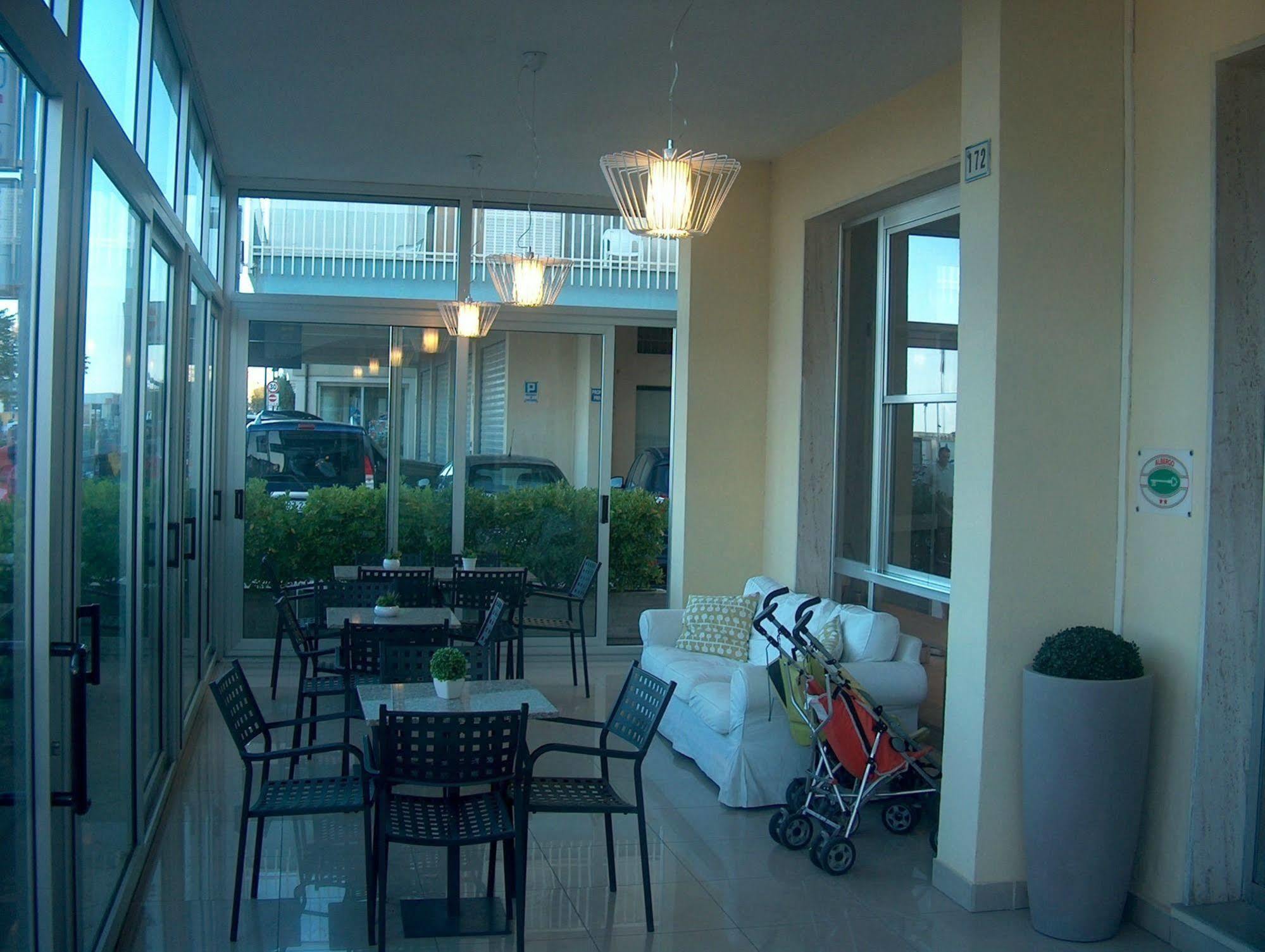 Hotel Trevi Bellaria-Igea Marina Luaran gambar
